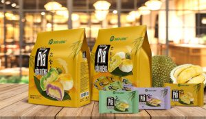 Gửi bánh pía đi Mỹ giúp bạn dễ dàng gửi đặc sản Việt Nam đến người thân, bạn bè và du học sinh. Tìm hiểu cách đóng gói, những lưu ý quan trọng và kinh nghiệm vận chuyển để bánh đến nơi an toàn, giữ nguyên chất lượng và hương vị.