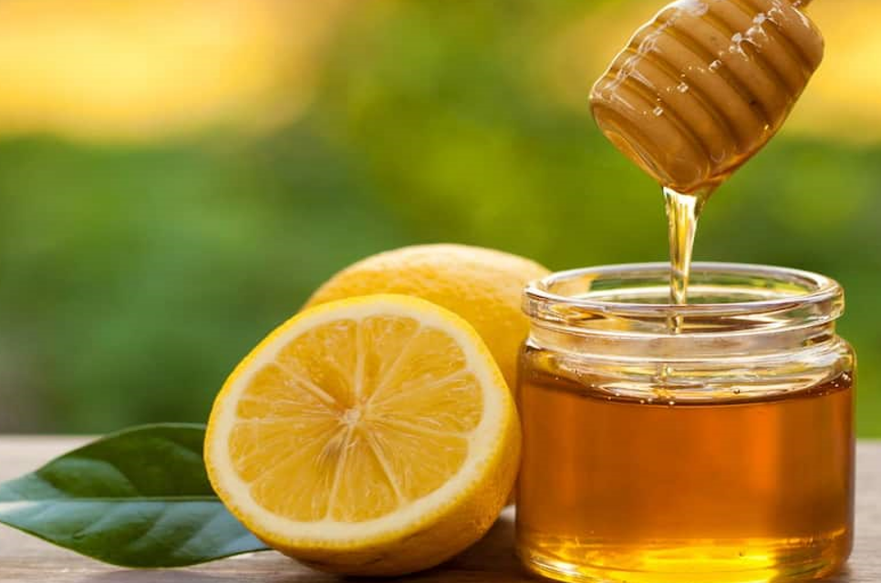 Gửi mật ong đi Đức là lựa chọn của nhiều gia đình muốn gửi đặc sản Việt Nam cho người thân, du học sinh và người Việt đang sinh sống tại Đức. Bài viết chia sẻ cách đóng gói, quy định vận chuyển và những lưu ý quan trọng giúp kiện hàng được giao an toàn, đúng quy định.