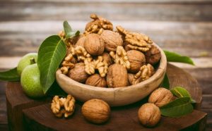 Gửi hạt óc chó đi Đức là lựa chọn của nhiều gia đình muốn gửi thực phẩm dinh dưỡng cho người thân, du học sinh và người Việt tại Đức. Bài viết chia sẻ cách đóng gói, quy định vận chuyển và những lưu ý quan trọng giúp kiện hàng được giao an toàn, đúng quy định.